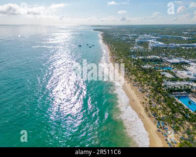 Vue aérienne de Bavaro Beach, Punta Cana, République dominicaine, Antilles, Caraïbes, Amérique centrale Banque D'Images