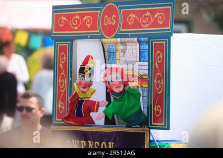Bellow Maypole danse sur le village vert à Wollow, dans le tinghamshire Banque D'Images