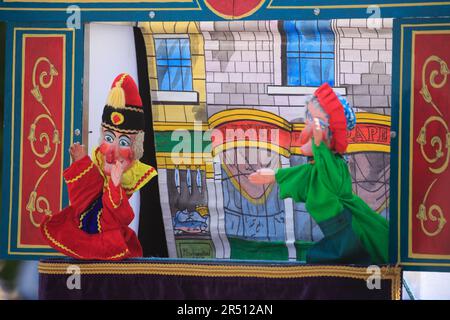 Bellow Maypole danse sur le village vert à Wollow, dans le tinghamshire Banque D'Images