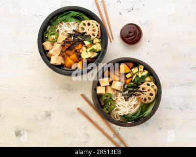 Soupe de ramen aux légumes (Japon) Banque D'Images