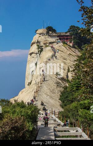 Piste de planche, la randonnée la plus dangereuse du monde, montagne sacrée de Huashan, Chine Banque D'Images