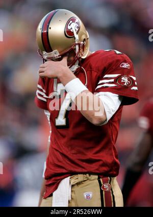 San Francisco 49ers vs. Philadelphia Eagles. NFL match poster. Two american  football players silhouette facing each other on the field. Clubs logo in  Stock Photo - Alamy