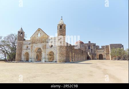 L'ancien couvent de Cuilapam de Guerrero à Oaxaca, au Mexique, construit au 16th siècle par des moines dominicains Banque D'Images