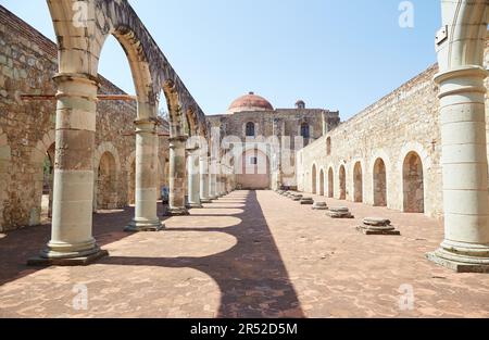 L'ancien couvent de Cuilapam de Guerrero à Oaxaca, au Mexique, construit au 16th siècle par des moines dominicains Banque D'Images