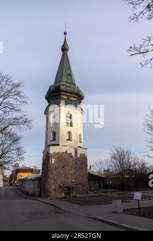 Ancienne tour de l'hôtel de ville de Vyborg, Russie. Il a été construit en 1470s avec d'autres tours du mur défensif de la ville en pierre Banque D'Images