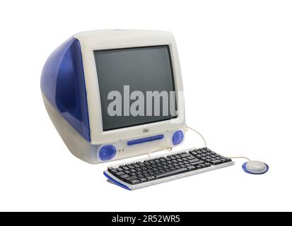 Los Angeles, Californie, États-Unis - 29 mai 2023 : photographie éditoriale d'un ordinateur de bureau, d'un clavier et d'une souris Apple iMac 1999 d'époque. Banque D'Images