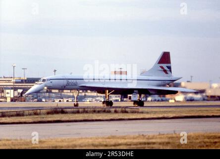 G-BOAD British Airways Concorde 210 dans la décoration « British » lors d'un atterrissage en 28L avec BA194 à Londres Heathrow Banque D'Images