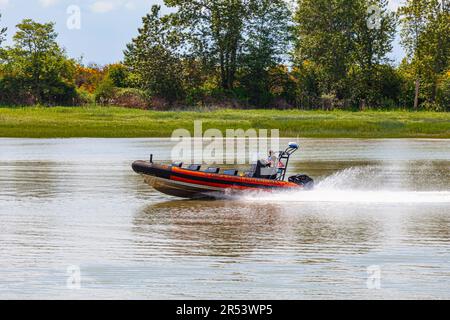 Essais en bateau d'avant-saison pour une compagnie d'observation des baleines à Steveston Colombie-Britannique Canada Banque D'Images