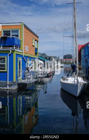 Bâtiments colorés à Fisherman's Wharf, Victoria, Île de Vancouver, Colombie-Britannique, Canada Banque D'Images