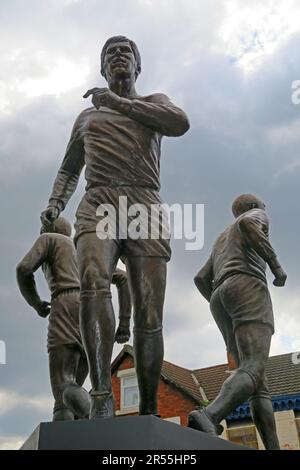 Statue de Howard Kendall à EFC, club de football d'Everton, stade de Goodison Park, chemin Goodison, Liverpool , Merseyside, Angleterre, Royaume-Uni, L4 4EL Banque D'Images