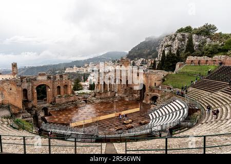 Théâtre grec ancien de Taormina Sicile Italie Banque D'Images