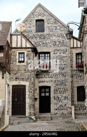 Dieppe, Normandie, France - 19 septembre 2022 : vieilles ruelles dans le quartier du Pollet, un quartier traditionnel de la pêche. Banque D'Images