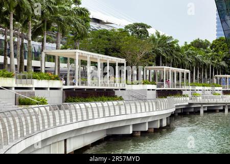 Esplanade à l'extérieur du centre commercial Marina Bay Sands Banque D'Images