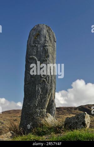 Tulas, Glencolummkille, Comté Donegal, Gleann Cholm Cille, Glencolmcille, pierre debout, Irlande Banque D'Images