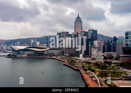 Une vue en hauteur de l'île de Hong Kong Skyline, Hong Kong, Chine. Banque D'Images