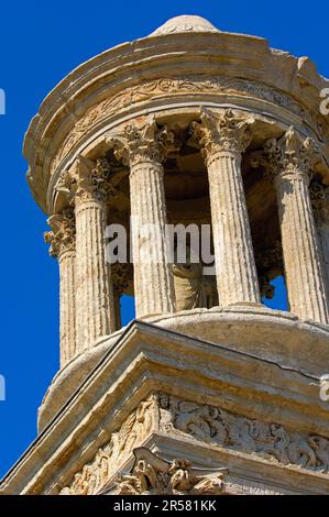 Mausolée des Julians, site d'excavation de Glanum, Saint-Rémy-de-Provence, Bouches-du-Rhône, Provence, Sud de la France, mausolée romaine Banque D'Images