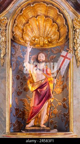 Todtmoos, Allemagne - 29 avril 2023 : statue de Pâques du Christ ressuscité des morts dans l'église de pèlerinage de Todtmoos Banque D'Images