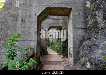 Ancien four à chaux de Buxton est abandonné situé sur le sentier Monsal, dans le parc national de Peak District Banque D'Images