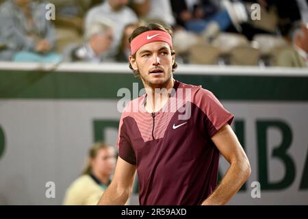 Paris, France. 01st juin 2023. Taylor Fritz des Etats-Unis lors de l'Open de France, grand tournoi de tennis de Slam sur 1 juin 2023 au stade Roland Garros à Paris, France. Crédit : Victor Joly/Alamy Live News Banque D'Images
