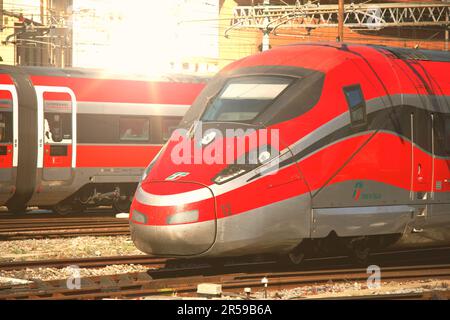 Florence, Italie , 23 août 2022, train Trenitalia Frecciarossa Banque D'Images