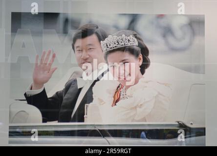 PHOTOS DU COUPLE IMPÉRIAL AU MAGASIN PHARE DE TAKASHIMAYA Banque D'Images