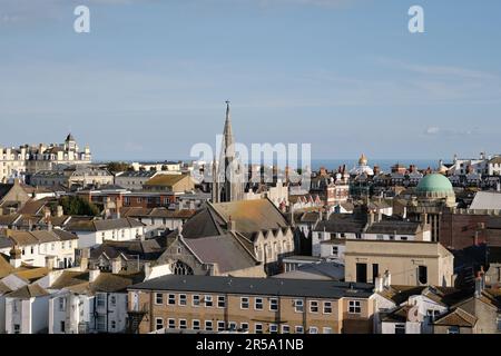 Vue panoramique sur le centre-ville d'Eastbourne. Vue grand angle. Banque D'Images