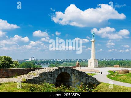 Monument de Pobednik (1927) dans la haute ville de la forteresse de Belgrade Banque D'Images