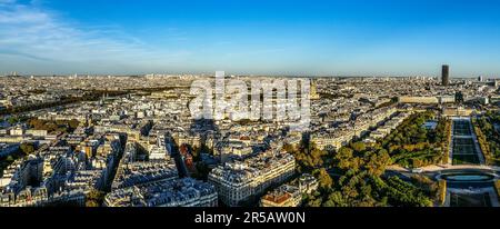 Vue aérienne ultra-large de Paris depuis la Tour Eiffel Banque D'Images