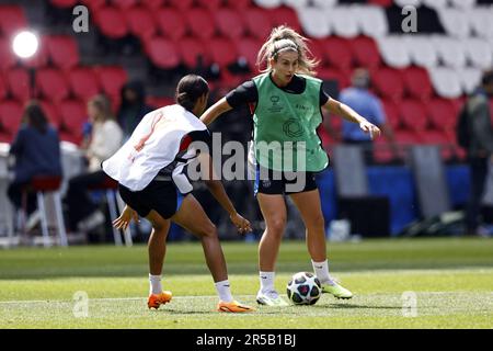 EINDHOVEN - l'équipe féminine du FC Barcelone avant la finale de la Ligue des champions de l'UEFA pour les femmes contre la VFL Wolfsburg au stade Phillips sur 2 juin 2023 à Eindhoven, pays-Bas. ANP MAURICE VAN STONE Banque D'Images