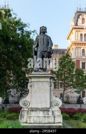 Budapest Kodaly korond est une place de Budapest, Hongrie, nommée d'après le célèbre compositeur Zoltán Kodály. Des monuments architecturaux impressionnants, dont le Banque D'Images