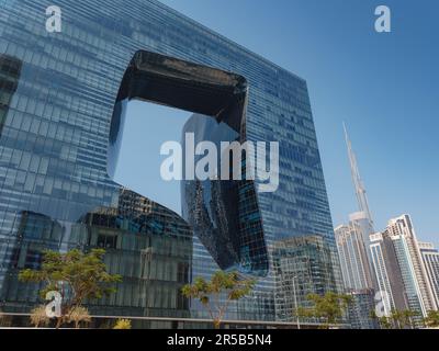 Dubaï, Émirats arabes Unis, 26 mars 2023 : l'opus de l'OMNIYAT conçu par Zaha Hadid. Banque D'Images