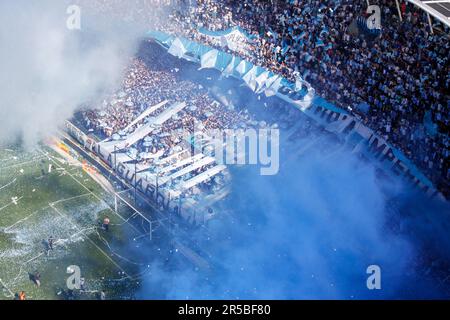 Avellaneda, Argentine, 2, octobre, 2011.impressionnante célébration des fans de Racing Club dans la prévisualisation du match entre Racing Club et Club Atletico I Banque D'Images