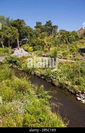 BOURNEMOUTH, Royaume-Uni - 08 juillet 2022. Bournemouth Lower Gardens, Dorset, Royaume-Uni. Espace vert urbain dans le centre-ville. Banque D'Images