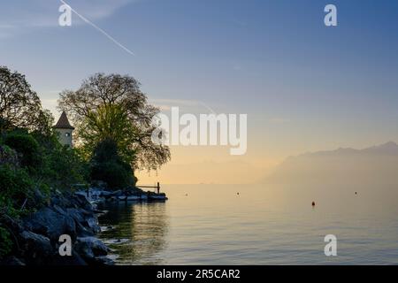 Sunrise, Saint-PREX sur le lac Léman dans le canton de Vaud, Suisse Banque D'Images