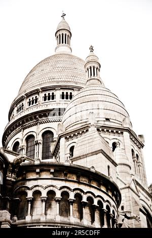 Détail de la basilique du Sacré-cœur de Paris, communément connue sous le nom de basilique du Sacré-cœur de Paris, dédiée au Sacré-cœur de Jésus, à Paris, France Banque D'Images