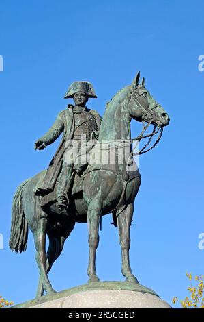 Statue équestre de Napoléon, place Napoléon, la Roche-sur-Yon, département de Vendée, pays de la Loire, France Banque D'Images