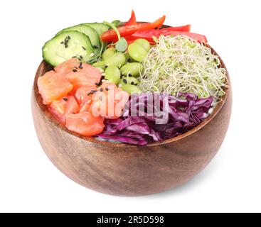 Délicieux bol à poke avec légumes, poisson et haricots édamames sur fond blanc Banque D'Images