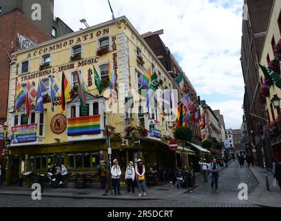 La rue Oliver John Gogarty's Hostel à Temple Bar, Dublin, Irlande. Banque D'Images