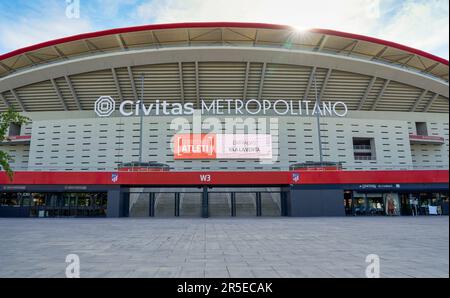 Vue sur l'arène moderne Civitas Metropolitano - le lieu de résidence officiel du FC Atletico Madrid Banque D'Images