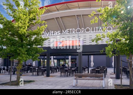 Vue sur l'arène moderne Civitas Metropolitano - le lieu de résidence officiel du FC Atletico Madrid Banque D'Images