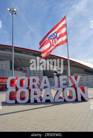 Vue sur l'arène moderne Civitas Metropolitano - le lieu de résidence officiel du FC Atletico Madrid Banque D'Images