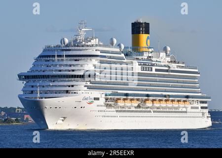 Croisière COSTA FIRENZE outbund de Kiel Banque D'Images