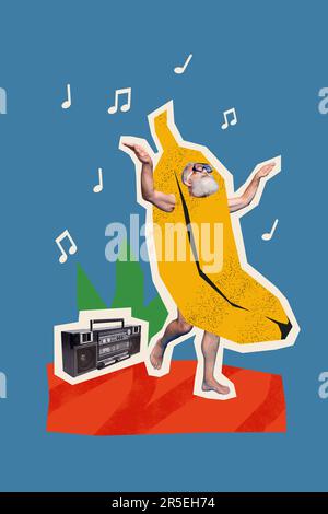Image créative modèle de collage image de drôle funky homme à la retraite en costume de banane nager sous l'eau écouter boom box Banque D'Images