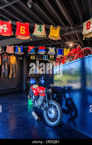 Une moto de course Royal Enfield 1962 au Haynes International Motor Museum, Sparkford, Somerset, Royaume-Uni Banque D'Images