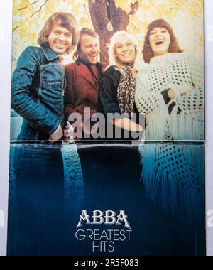 Pochette intérieure de l'album ABBA Greatest Hits, sorti en 1976. Banque D'Images