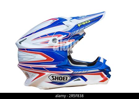 Moto, casque de motocross isolé sur fond blanc Banque D'Images