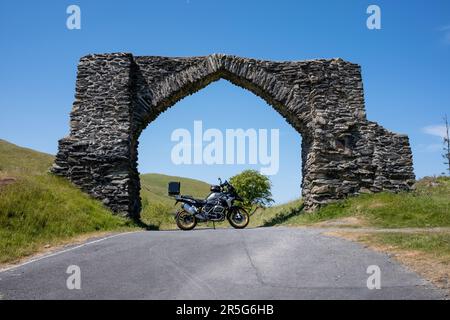 L'arche / arche Hafod - entrée de la vallée d'Elan Banque D'Images