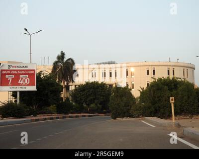 Le Caire, Egypte, 20 mai 2023: L’Université française en Egypte Université française d’Égypte UFE, institution d’enseignement supérieur sous double supervision d’EG Banque D'Images