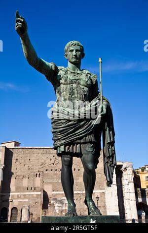 Gaius Julius Caesar (13 juillet 100 avant J.-C. ? 15 44 mars BC) était un général romain et homme d'État. Utile pour les concepts de leadership Banque D'Images