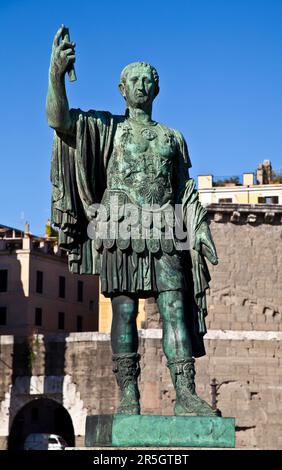 Gaius Julius Caesar (13 juillet 100 avant J.-C. ? 15 44 mars BC) était un général romain et homme d'État. Utile pour les concepts de leadership Banque D'Images